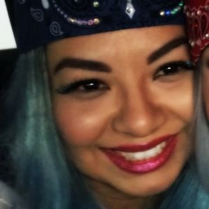 Meet your Posher, Delfina